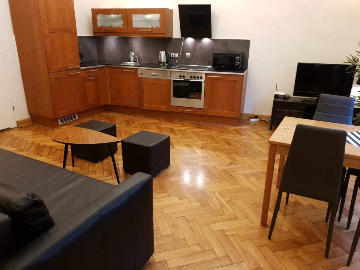 Aparthotel Old City Krakkó Kültér fotó